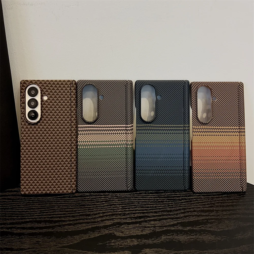 Luksusowe etui na telefon z włókna kevlarowego i włókna węglowego z magnetycznym mocowaniem do Samsung Z Fold 7 oraz Huawei X6 X5 Magic V5 lub Vivo Fold 5 3 Pro, tylna obudowa — zdjęcie produktu 6