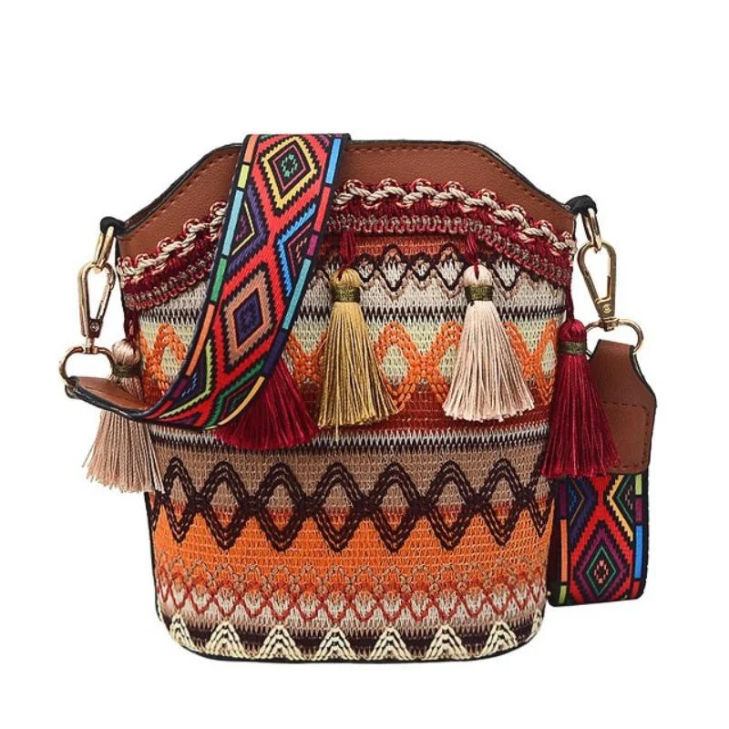 Ethnic Style Woven Tassel Bucket Bag New Bohemian One-shoulder Messenger Bag Crossbody Bags for Women