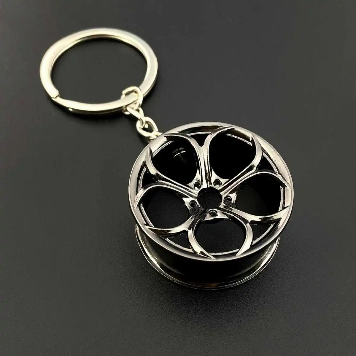 Coole Kreativität Modifizierte Radnabe Fünf Lotus Legierung Metall Auto Schlüsselanhänger Motorrad Schlüsselring Tasche Mann Junge Personalisierter Anhänger Geschenk – Detail 3