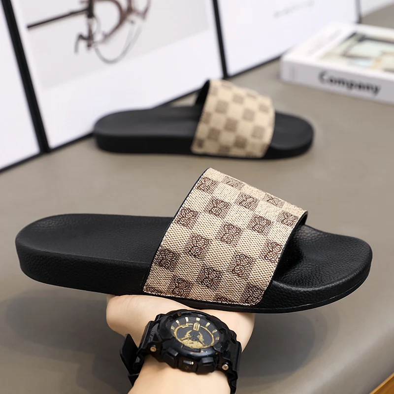 شباشب رجالية صيف 2025 ملابس خارجية جديدة شباشب منزلية صنادل شاطئ مانعة للانزلاق #2