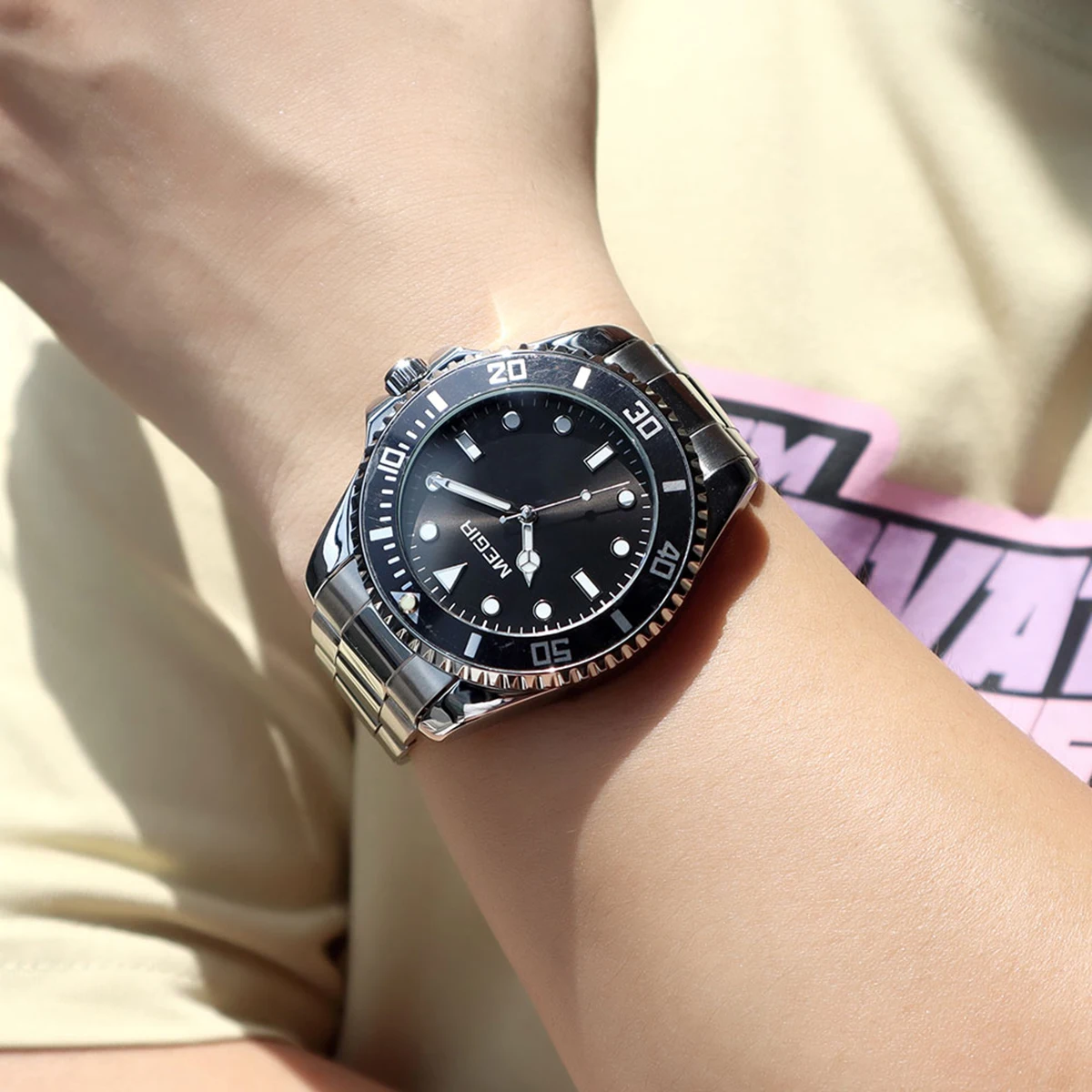 MEGIR Business Watch for Men with Quartz Movement Date Calendar Minimalist Stainless Steel Strap Wristwatch with Luminous Hands