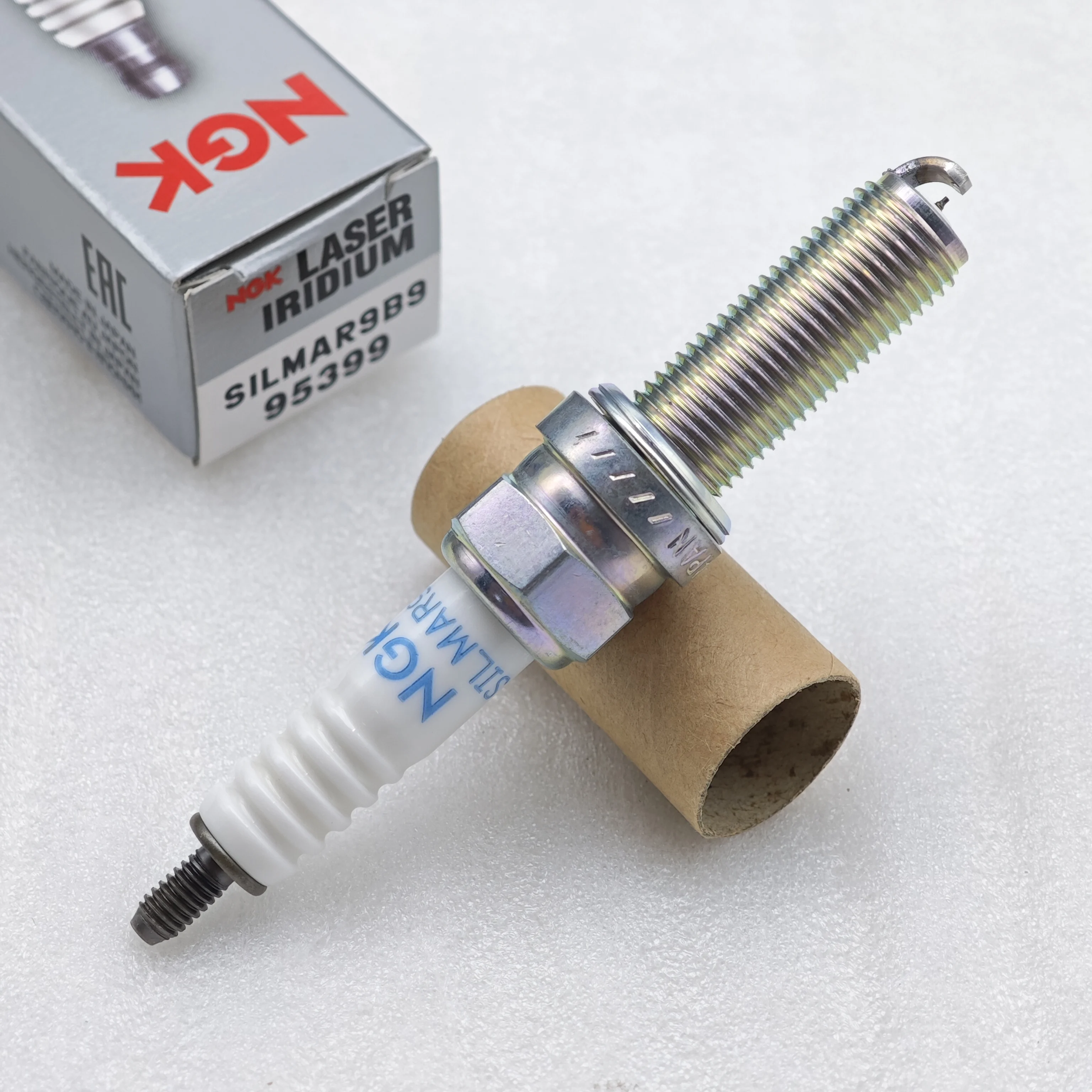 1pcs NGK Laser Iridium Spark Plug SILMAR9B9 95399 Suitable For KAWASAKI ZX1000 NINJA H2 ZX-10R ZX-10RR etc