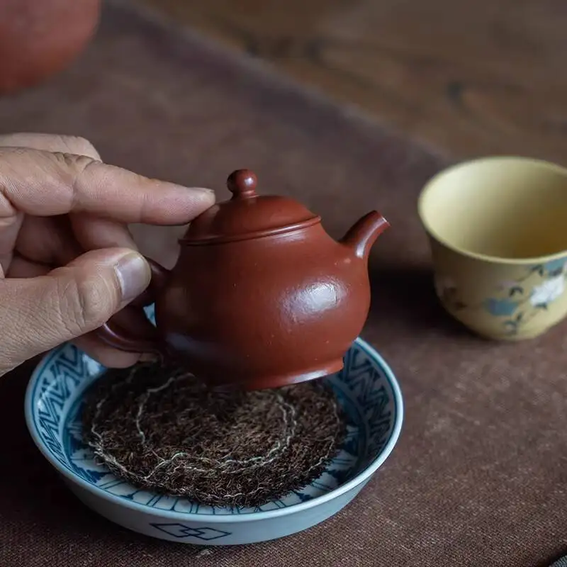 

Исинский фиолетовый глиняный чайник ручной работы в китайском стиле Dahongpao красная глиняная кастрюля 110Cc Disciple Of Xu Jingu Wu Cheng