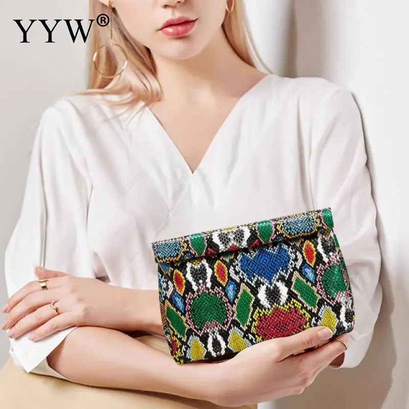 Luxury Snake Pattern Clutch Bag Female Party Designer Vintage Handheld Envelope Bags Wallets Card Holder Large Capacity Clutchs