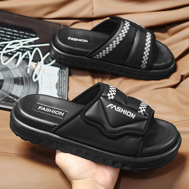 Dry Keeping Men Summer Slippers Breathable Upper Anti Slip Design Student Indoor Rest Leisure Footwear