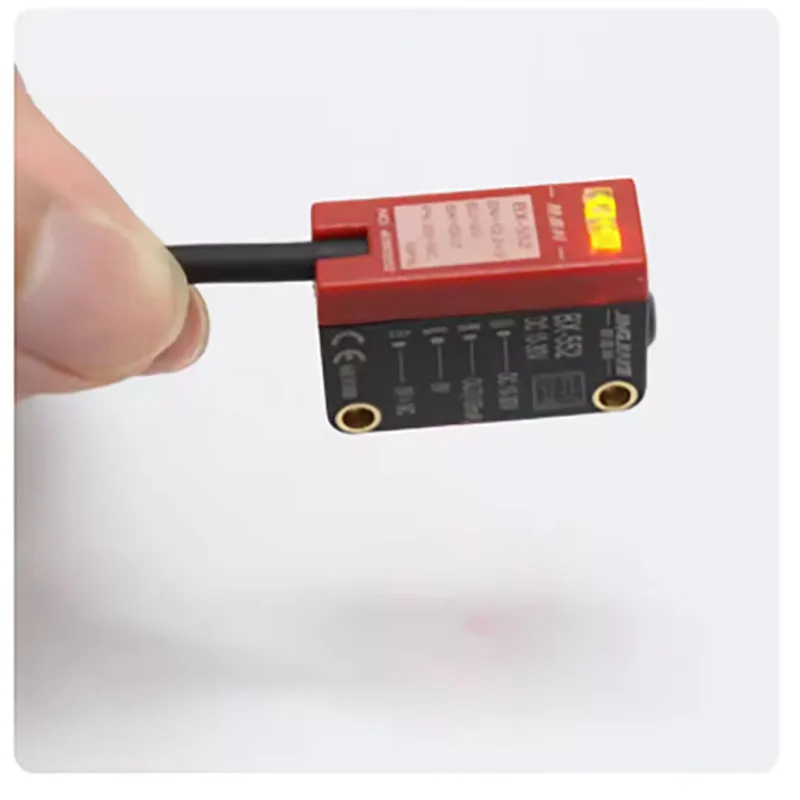 Square Laser Photoelectric Switch Diffuse Reflection Far and Near Adjustable Focusing Small Spot Laser Red Light Sensor 24V