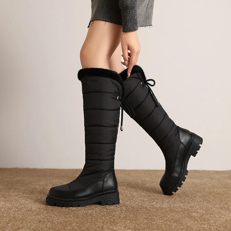 Wasserdichte Kniehohe Schneestiefel für Damen in Schwarz-Weiß mit Dicker Sohle, Kordelzug, Fell-Plüsch, Warme Winterstiefel, Overknee-Stiefel