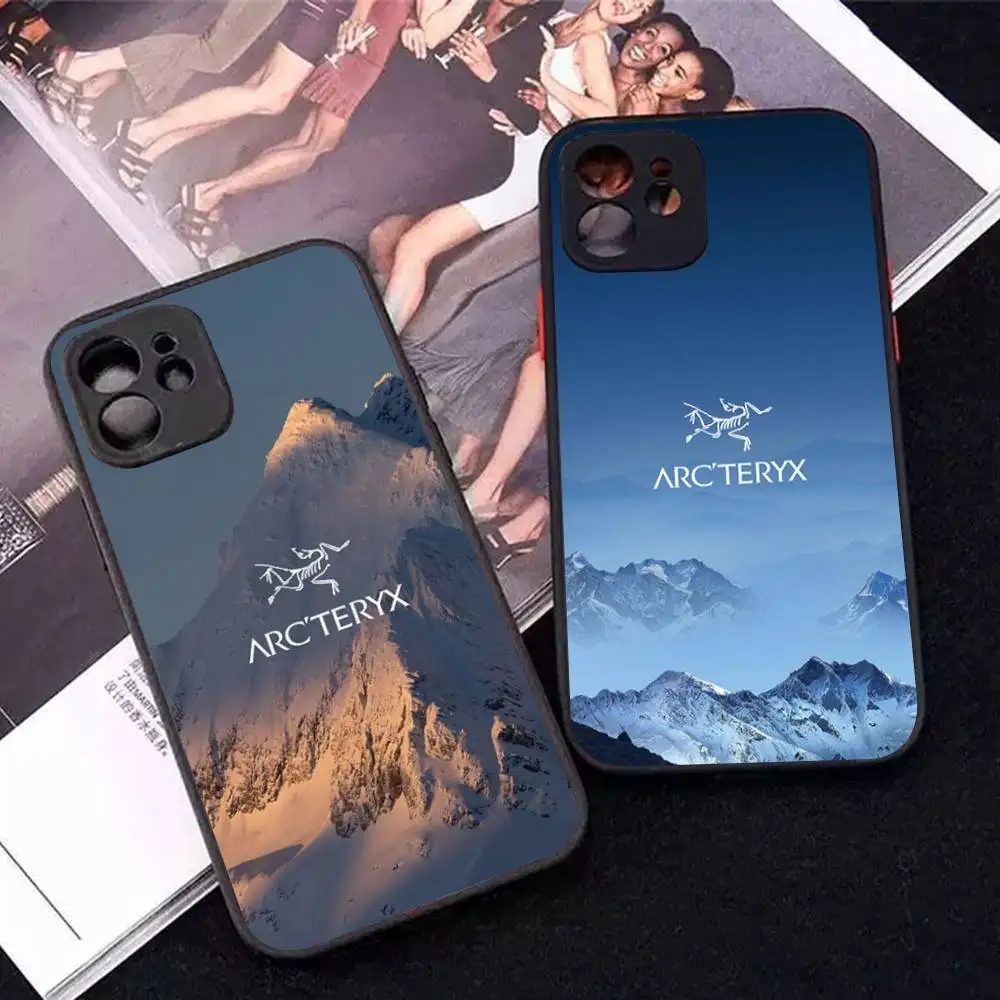 クラシックアウトドアロゴ A-Arc T-Teryx iPhoneケース iPhone 16 Pro Max 15 14 13 12 11 XS MAX X Plus対応 キャンディーカラー マットTPU