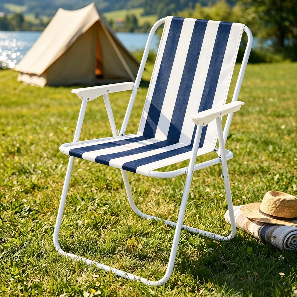 Silla plegable para playa y jardín con estructura de acero resistente a la corrosión, tela transpirable a rayas resistente al agua, reposabrazos integrados, soporta hasta 110 kg, ligera y compacta