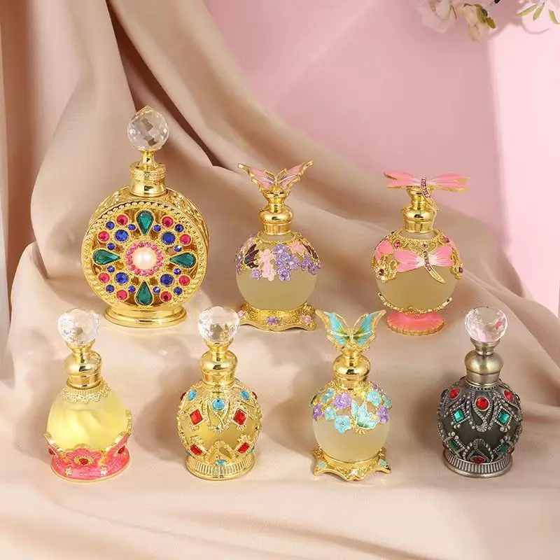 Dubai metal jewellery model perfume bottle dispensing empty bottles essential oil bottle glass bottle 12ML heart-shaped perfume