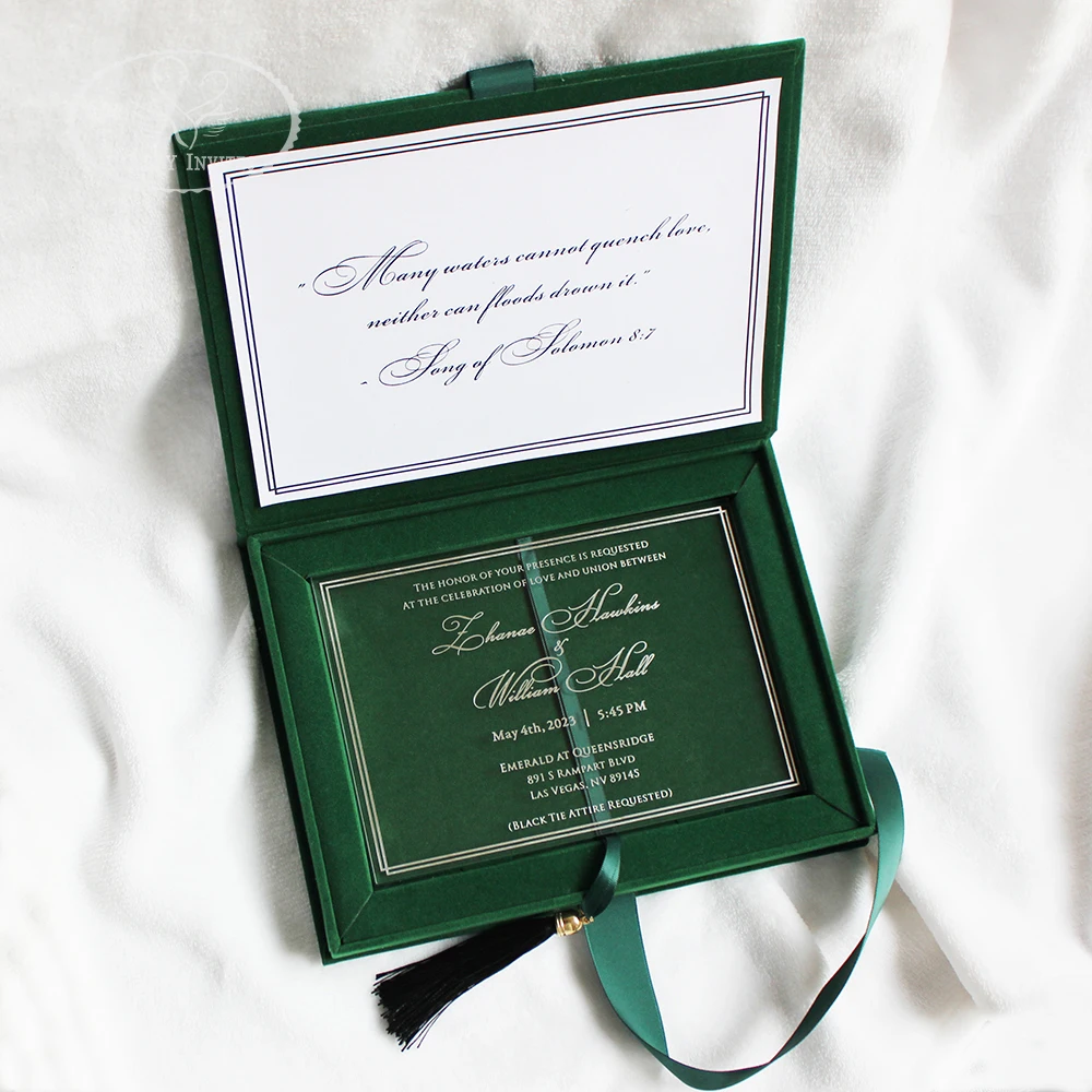 100pcs Custom Dark Green Velvet Box Wedding Invites with Acrylic Invitation Silver Foil Writing More Colors Available HI1238