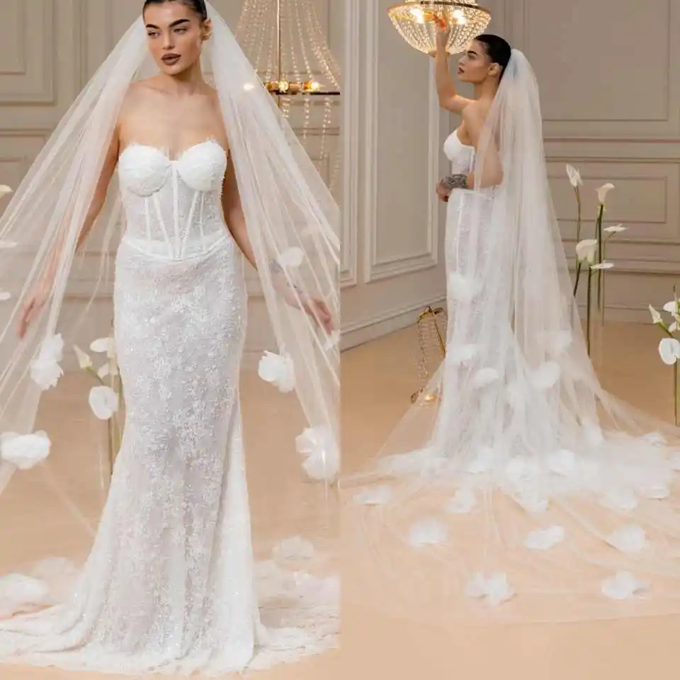 

Princess Hand Made Flowers Bridal Veils One Layer Long Cathedral Length Wedding Veils With Comb Customized