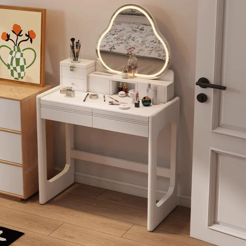 Compact Simple Vanity Table Classic Nordic Style Bedroom Makeup Dressing Table Simple Modern Luxury Penteadeira Trendy Furniture