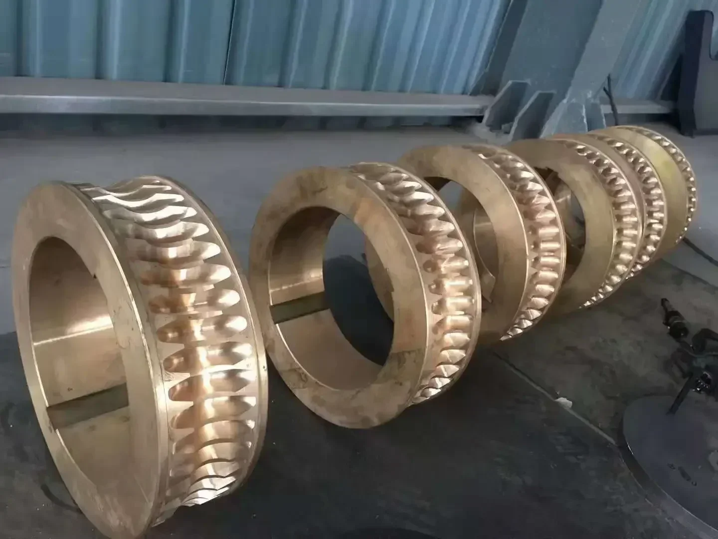 45 ترس دودة فولاذية وعمود HRC 45-55 لصندوق التروس