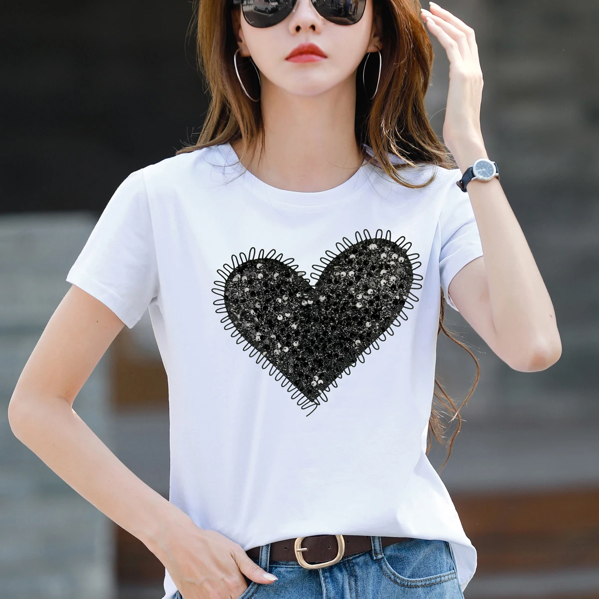 

TuangBiang Summer Sequin Heart-Shaped 2024 New Comfort Short Sleeve Cotton Women O-Neck T-Shirts Loose Casual Ladies White Tops