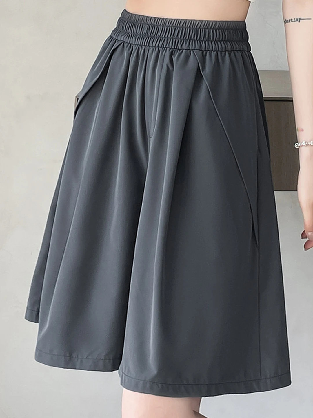 High Waist Summer Ice Silk Thin Wide Leg Short Pants Women Loose Casual Five-Point Pants plus Size Design Slimming Effect