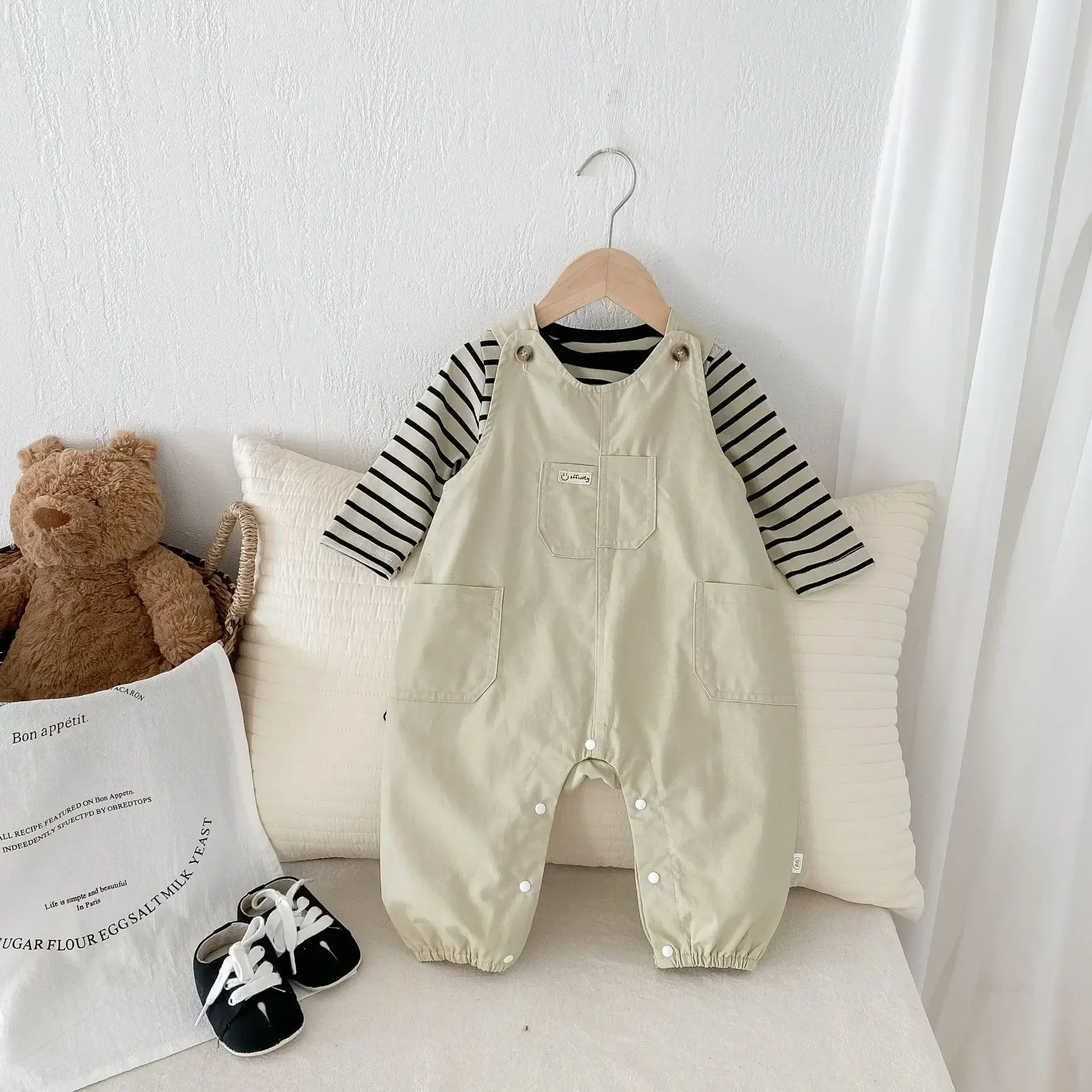 

2024 Autumn New in Infant Baby Boys Fashion Cotton Clothing Set 2pcs , Toddler Kids Striped Top T-shirts + Solid Color Overalls