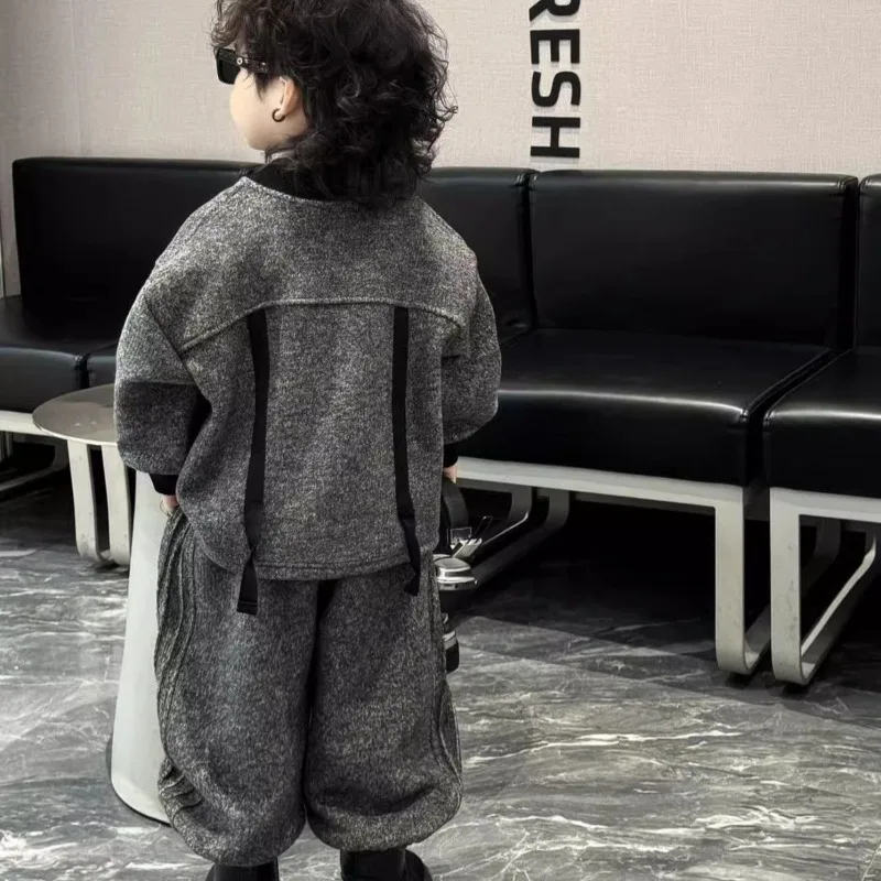 New Velvet Set for Preschool Children 2026 Autumn Hoodie Korean Edition Cool Handsome Casual Pants Children's Wear Two Piece Set