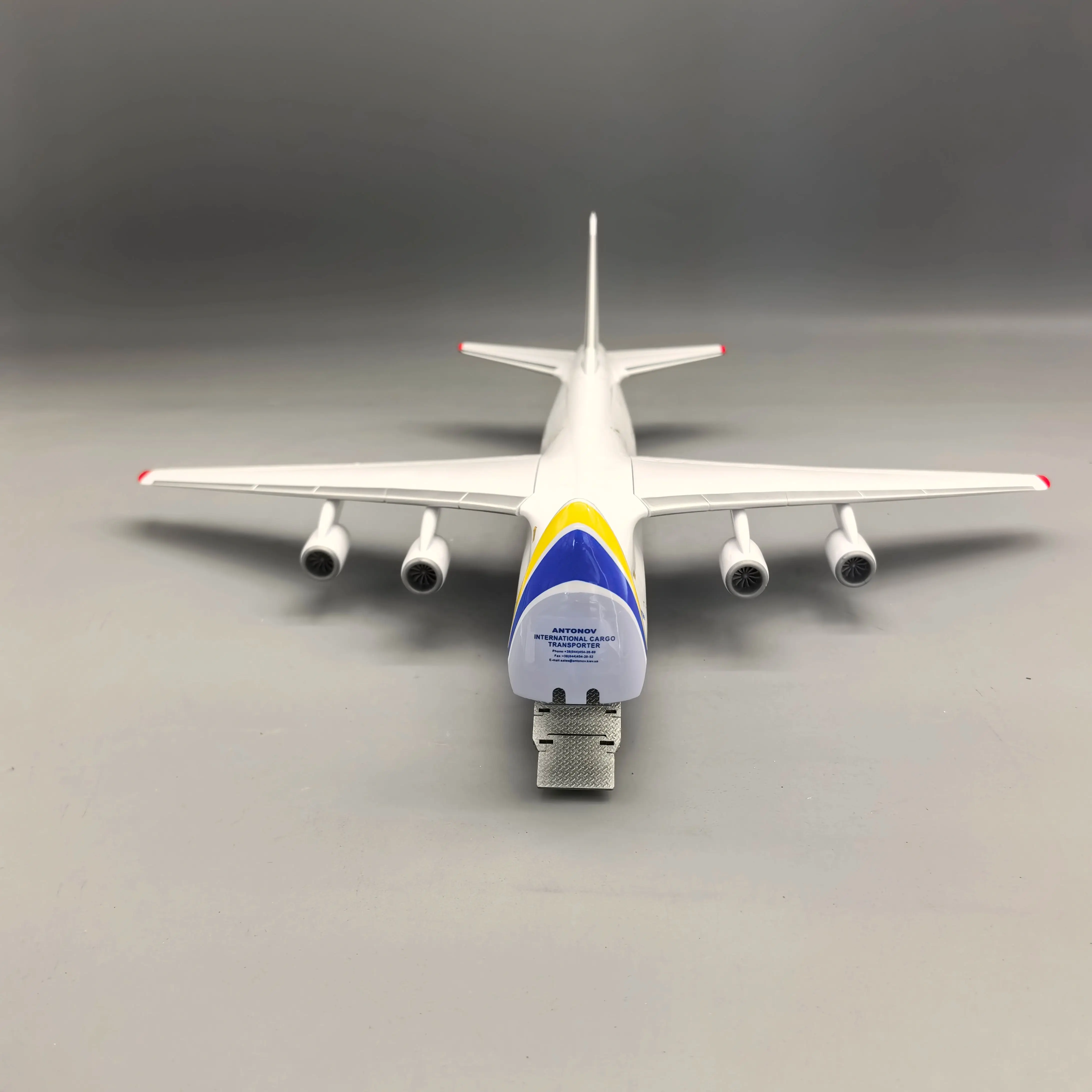 

New Openable Cabin 42cm 1/165 Large Scale Antonov AN-124 Airplane Model Toy Kit for Collections and Displays or Boys Gift
