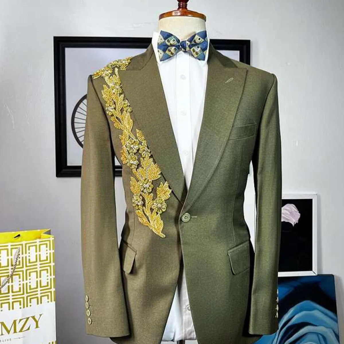 

Мужские костюмы класса люкс с металлическими вставками и стразами, комплект из 2 предметов, для вечеринок, выпускных, свадеб, стройные пиджаки и смокинги, Ropa Hombre, на заказ