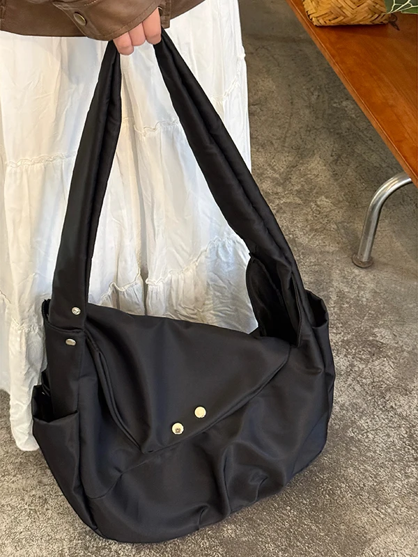 

Korean Retro Commuting Nylon Tote Bag Women's 2025 New Large Capacity Men's and Women's Causal Bags