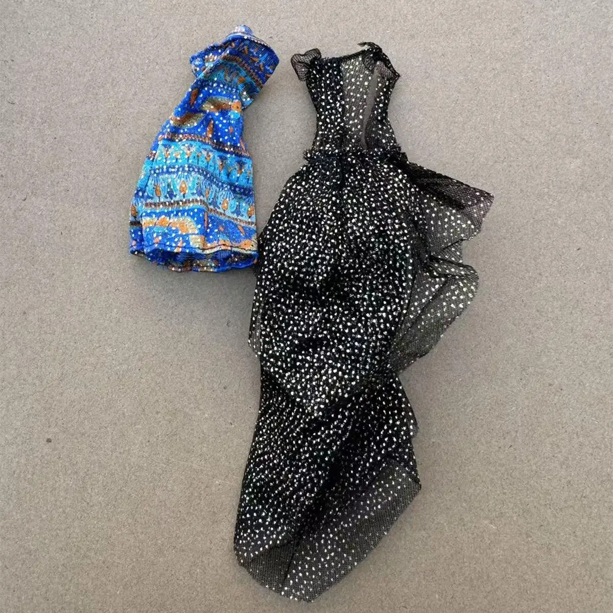 Neue 1/6 Monster-Puppenkleidung, modische Kleider, Rock, Leggings, Ersatzhände, Arme, Alien-Ameisen-Schwanz