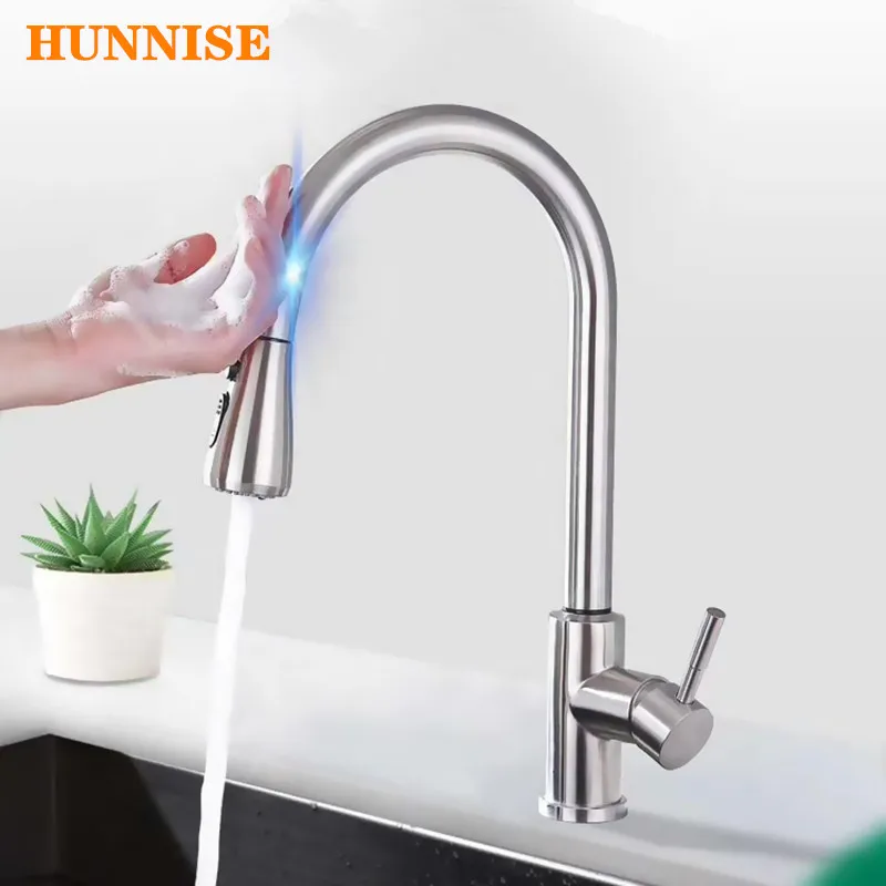 Touch Kitchen Faucet of Brushed Nickel Pull Out Kitchen Mixer Tap Hot Cold Sensor Kithen Tap Smart Sensor Touch Kitchen Faucets