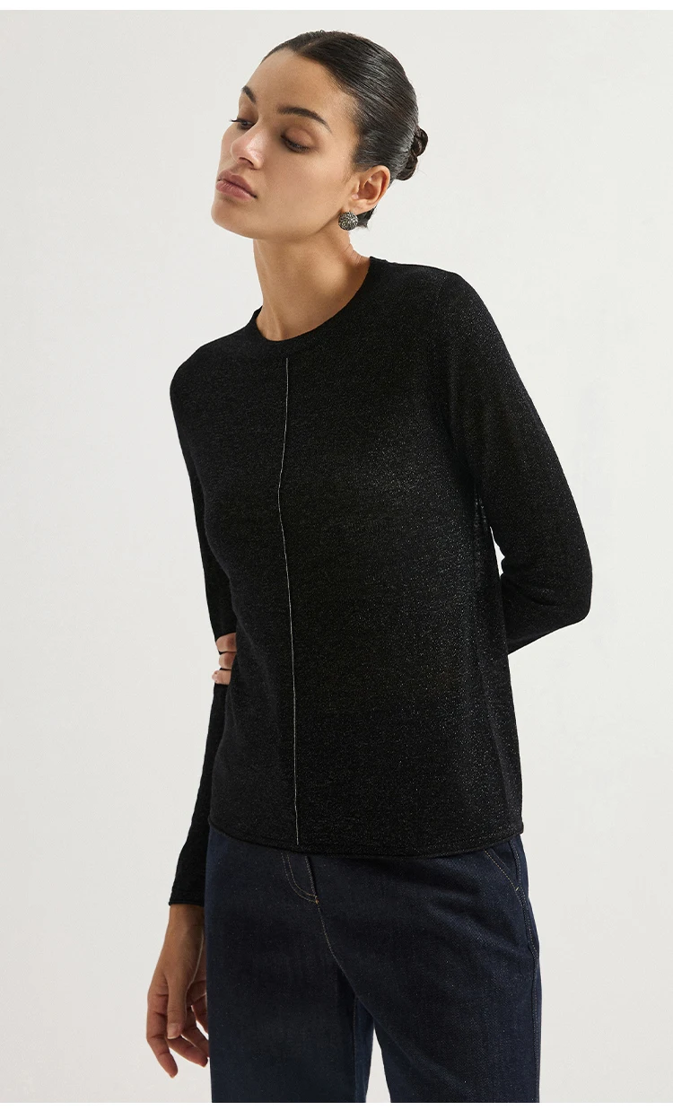 BY3621712 Damen-Pullover mit Rundhalsausschnitt aus Wollmischung mit Lurex-Strick, langen Ärmeln, zentralem Kettenverschluss vorne, schmaler Passform und metallischem Glanz für den frühen Herbst. – Detail 5