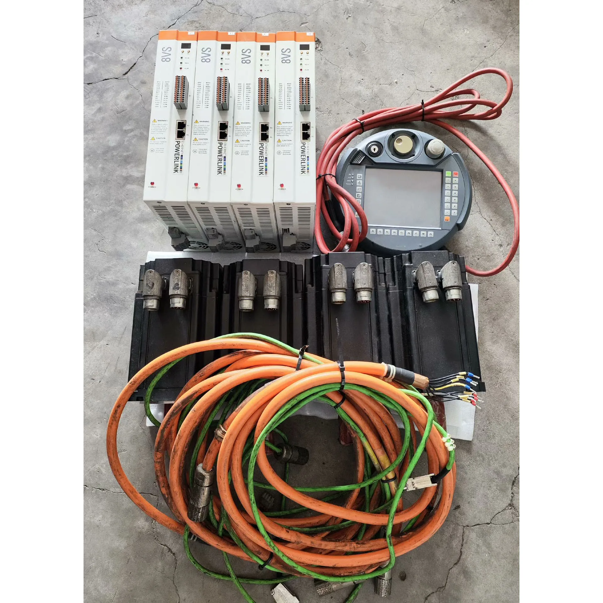 

0TPCN8VS3.300TT1-0 OTPCNRA53200E31KB00 Servo Drive and Motor