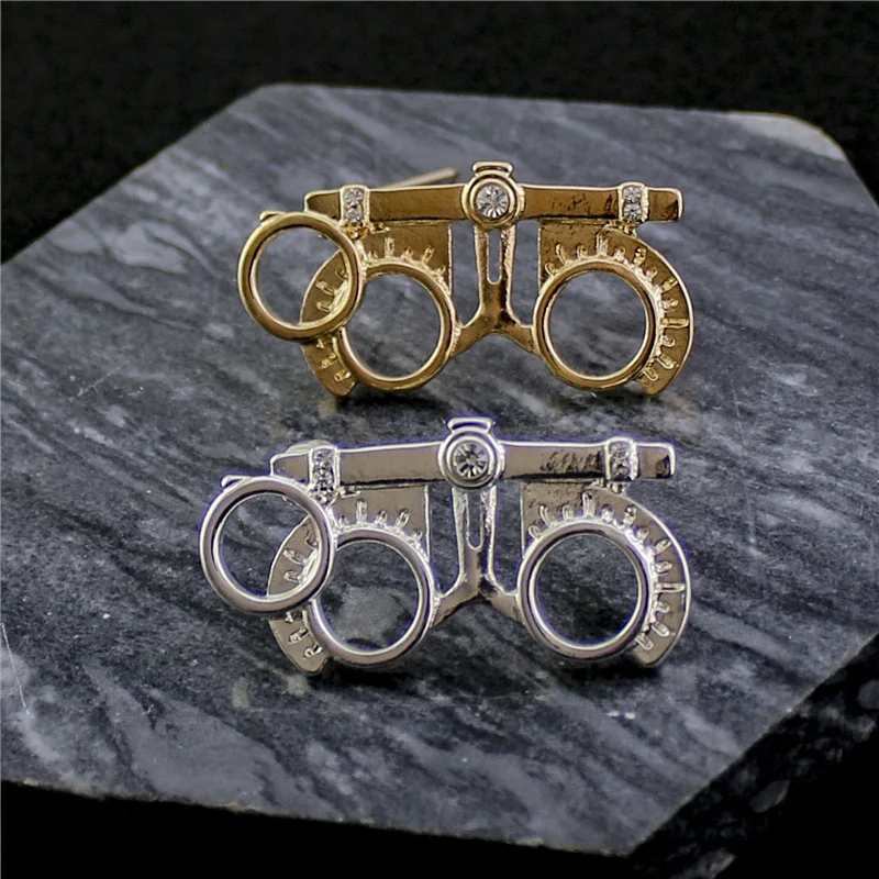 التصميم الأصلي يوم العين العالمي الرائدة إبرة مكافحة قصر النظر العين بروش طبيب العيون هدية ارتداء اليومي #2