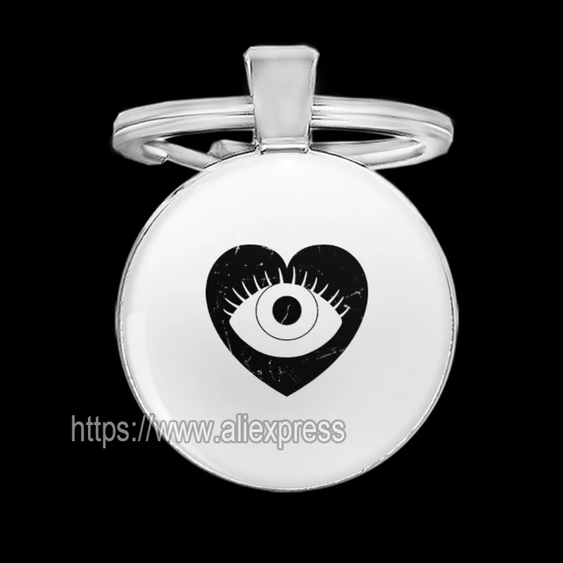 Life Is Strange Rewind Keychains for Men Fashion Original Keychains Key Holder for Keys