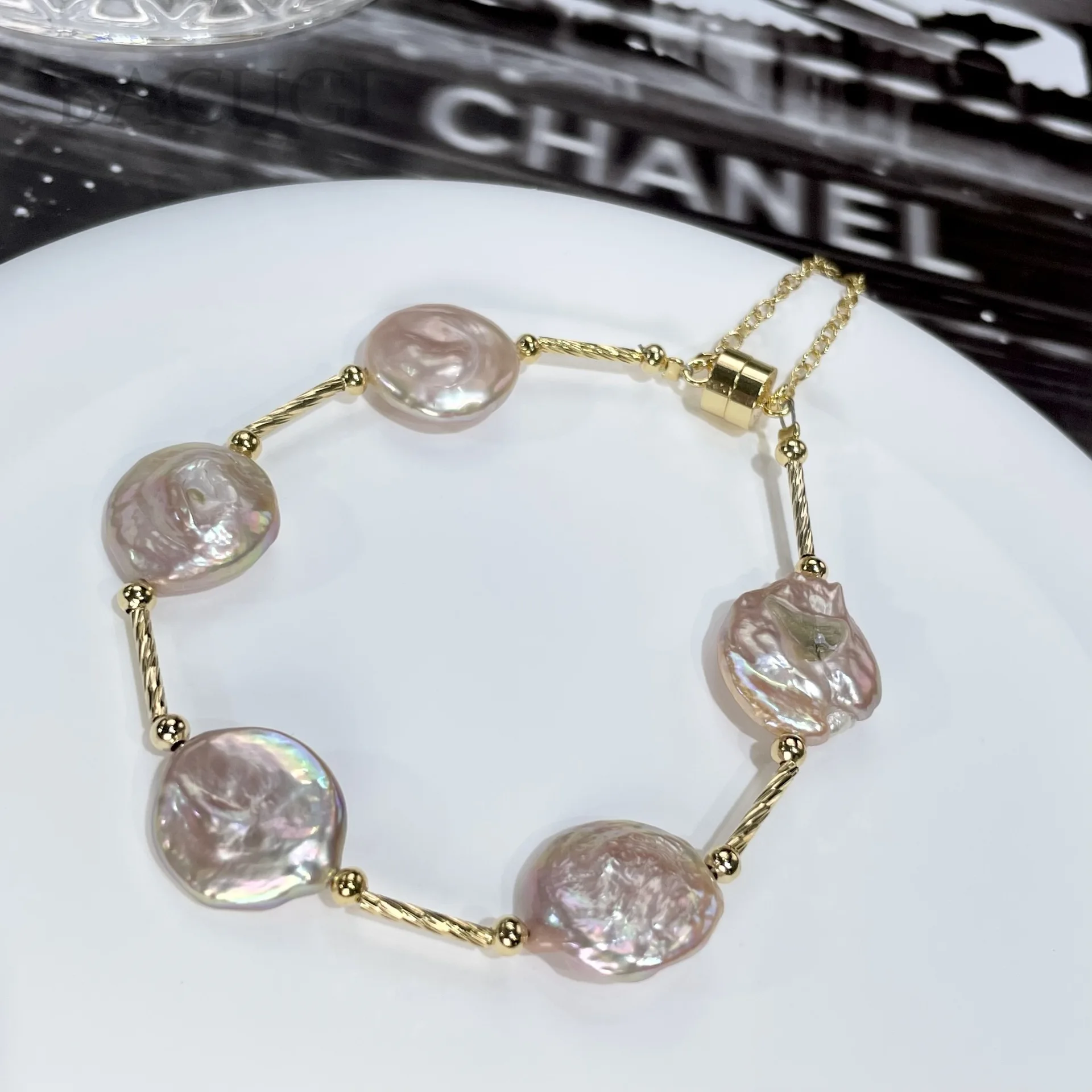 

natural Baroque pearl bracelet