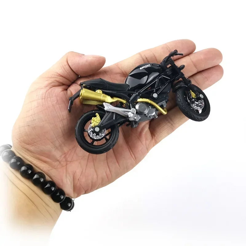 Figurines de vélo de Sport en alliage, échelle 1:18, Scooter 675, jouets pour enfants, véhicules de moto, modèle de course, répliques, cadeau pour garçons
