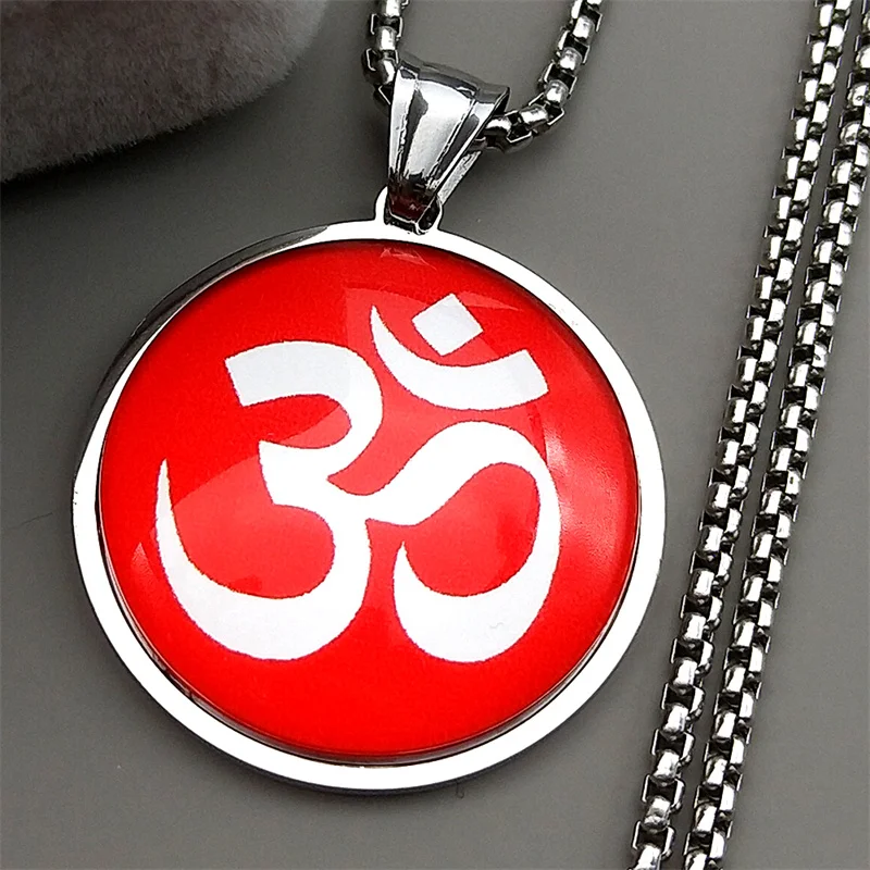 Edelstahl Yoga Om Symbol Rot Glas Medaille Halskette für Frauen Männer Gold Farbe Religion Buddhismus Zeichen Anhänger Schmuck Geschenk