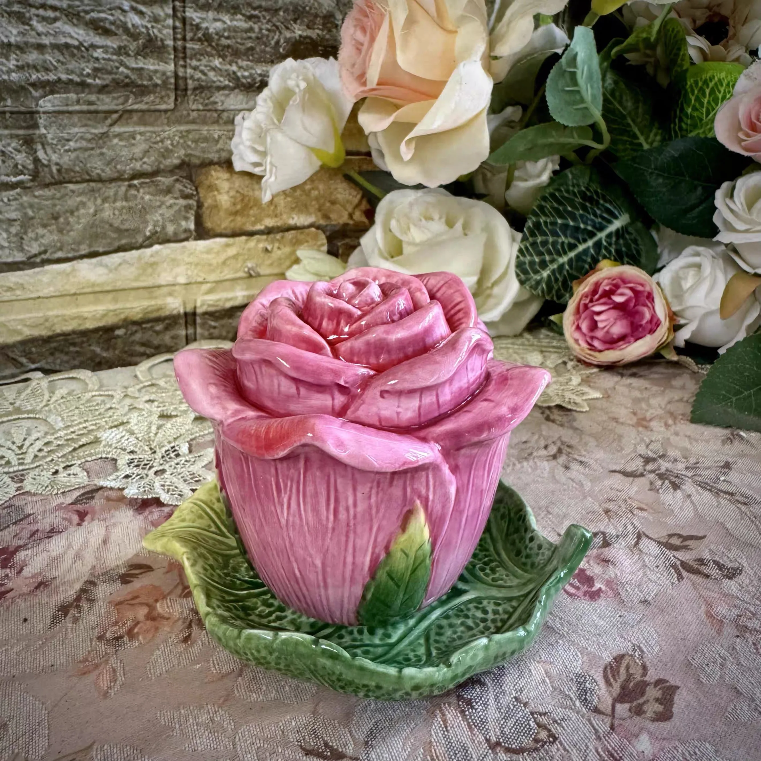 

Handmade glazed colourful roses ceramic toothpick jar toothpick tube dining table coffee table ornaments household daily use