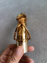 Lacquer gold E-flat alto saxophone with bent neck thread and good sound