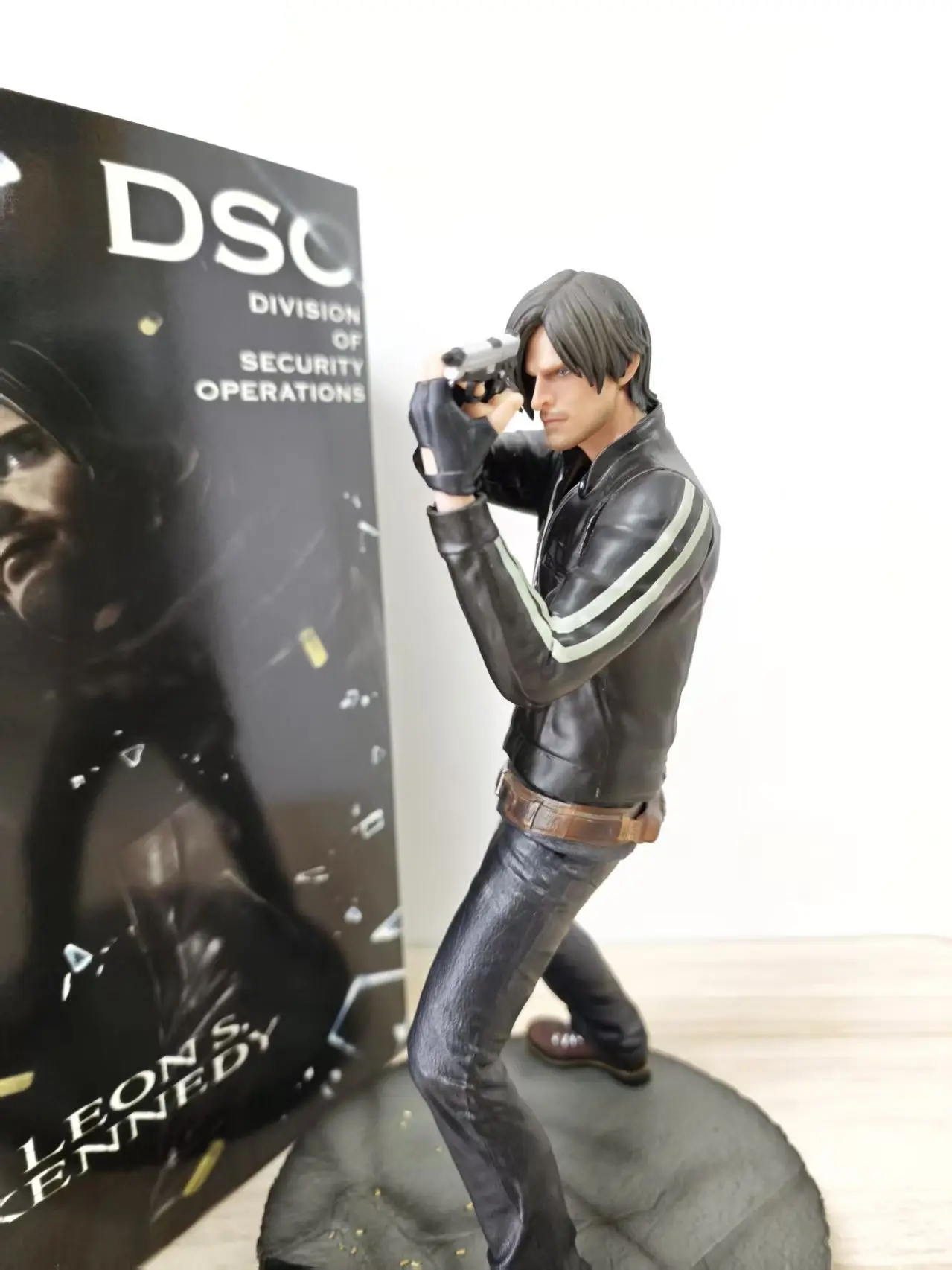 

Resident Evil 6‌ Leon Scott Kennedy Campaign‌ Action Figure Toy Collectible Desktop Decoration Model Doll Toy Christmas Gifts