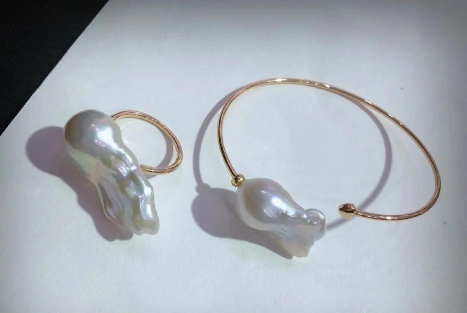 

Кольцо и браслет из натурального жемчуга южноморского барочного жемчуга AAA13-20 мм