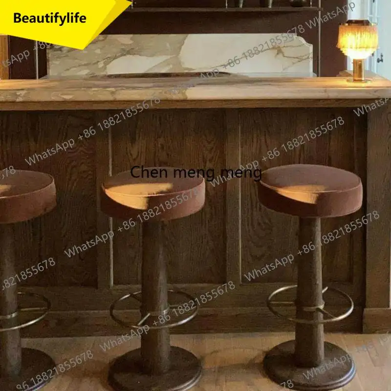 D02 Medieval Round …