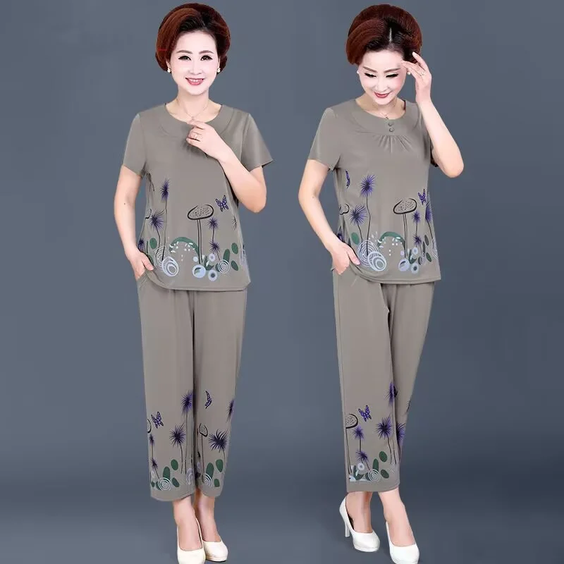 Women 2 Piece Set New Loose Print Short-sleeved T-shirt Tops + Pants Middle-aged Mother Summer Suit 4XL W850