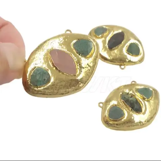 WT-C338 Colored Gemstone With Thick-Textured Connector Pendant In 18k Gold Plated Wholesale Accessory DIY Making