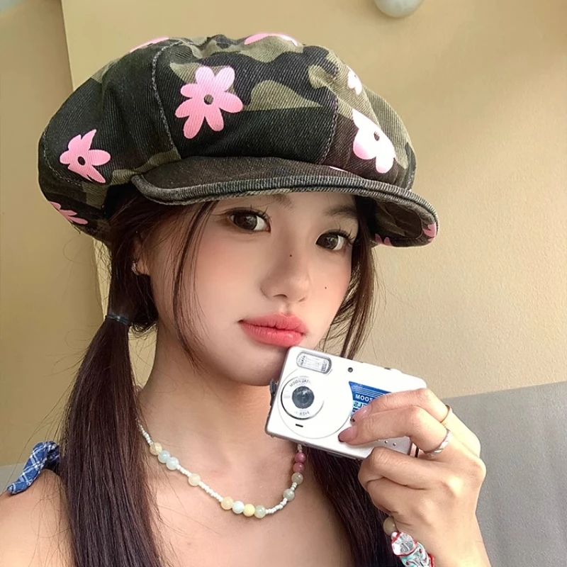 

Ins Cute Flower Print Retro Camouflage Octagonal Berets Cap for Women Summer Travel Versatile Fashion Sunscreen Painter Hats