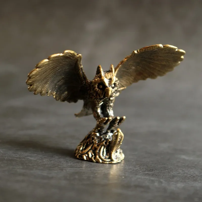 

Antique Solid Brass Standing Owl Miniature Figurines Retro Copper Animal Tea Pet Desktop Ornament Decor Crafts Keychain Pendants