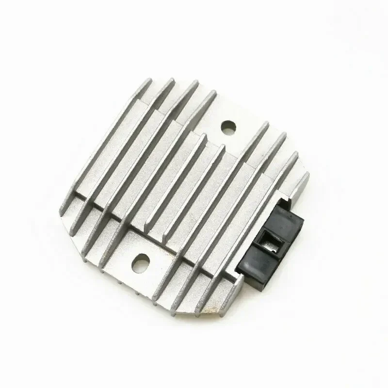 

Sliver Voltage Regulator Rectifier For Yamaha XVS400 FZR600 YZF-R6 TDM850 FZ-6N