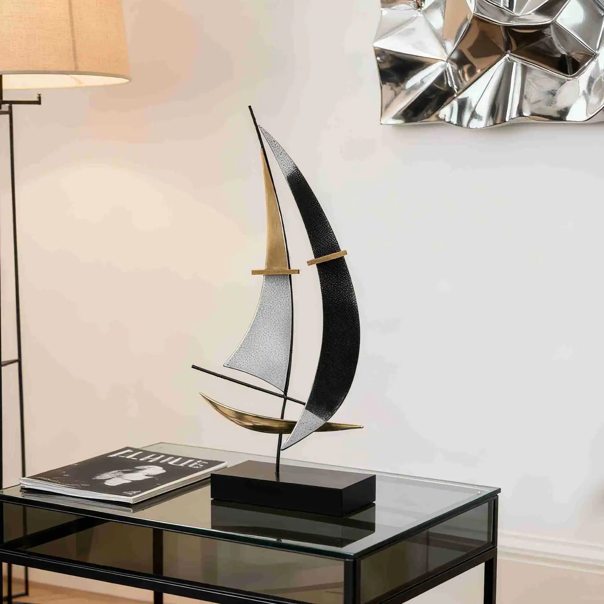 Modern Minimalist Iron Sailboat Art Ornament, Unique High‑End Decor for Living Room TV Cabinet, Wine Cabinet and Entryway