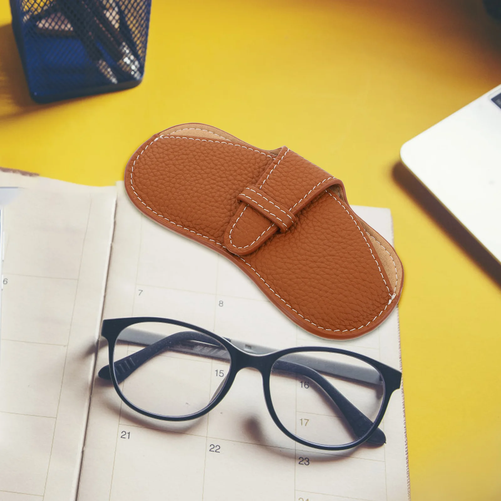 

1Pcs Glasses Storage Bag Durable Case Portable Simple Scratch Resistant Spectacle Holder Lightweight Eyeglass Storage