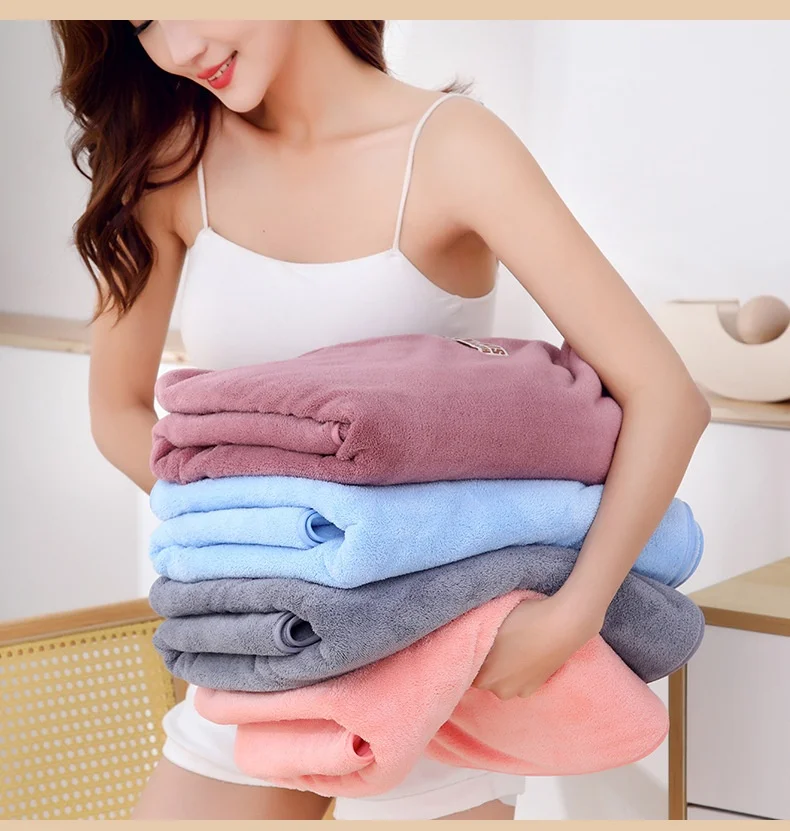 Мягкое очень большое толстое впитывающее