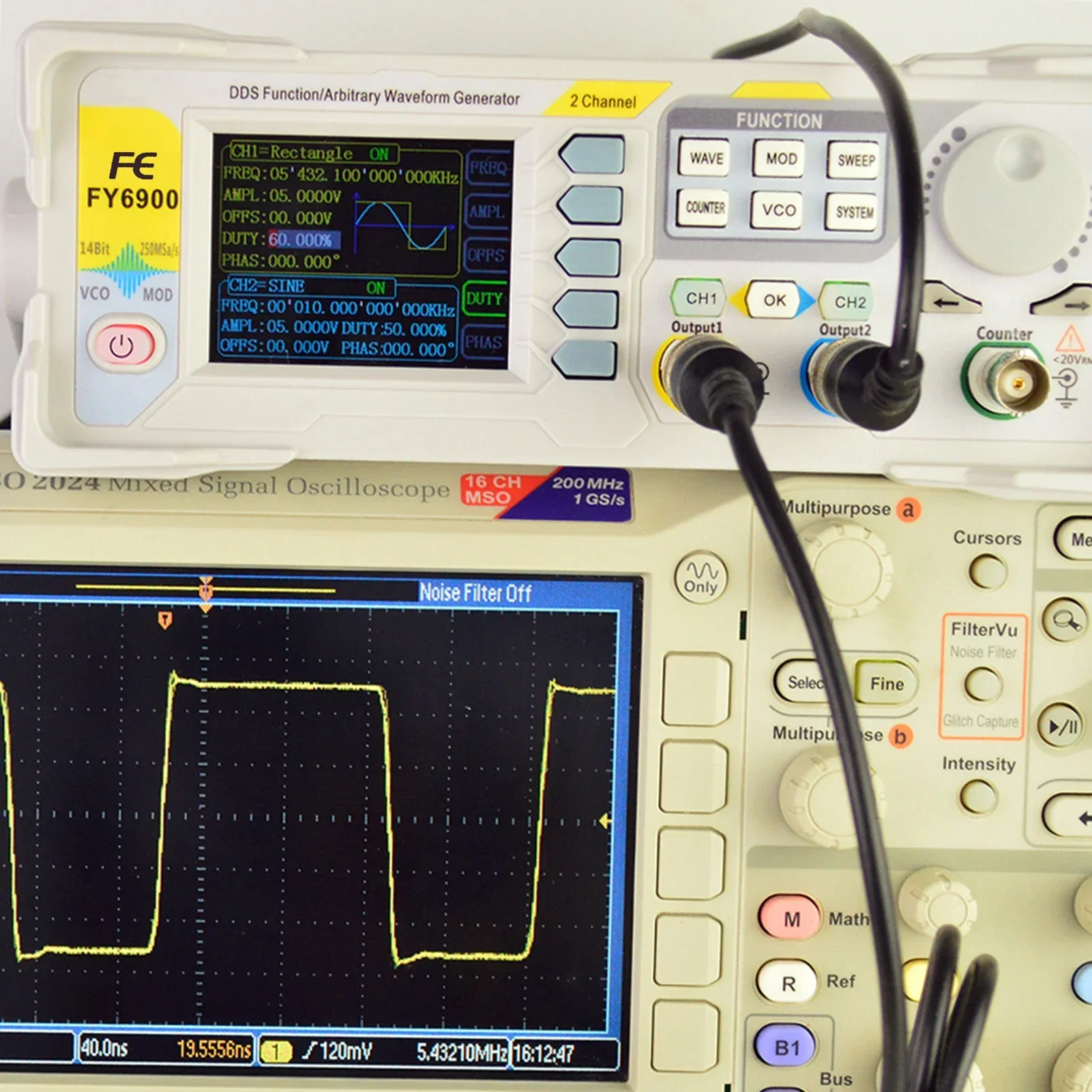 FY6900-100M Digital DDS Dual-channel Signal Generator Arbitrary Waveform Generator Pulse Signal Source Frequency Meter