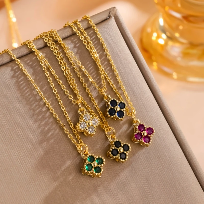 

Uilz Popular Shiny Cubic Zirconia Flower Sweet Pandent Necklaces Gold Color Metal Copper Delicate Premium Daily Jewelry