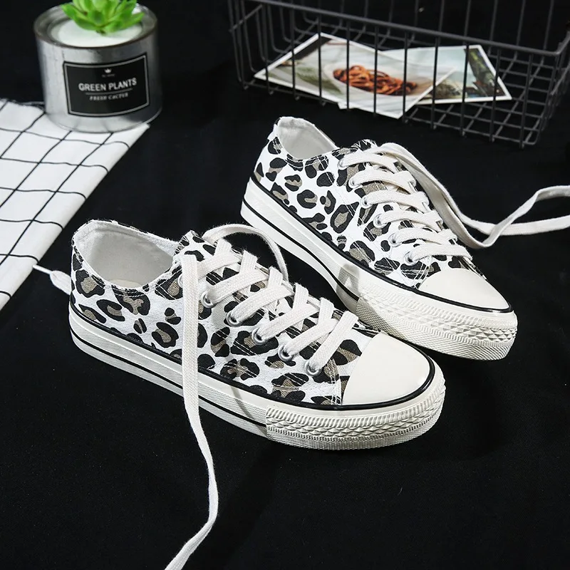 Sapatos femininos de lona com estampa leopardo, sapatos vulcanizados, novo estilo, tendência da moda